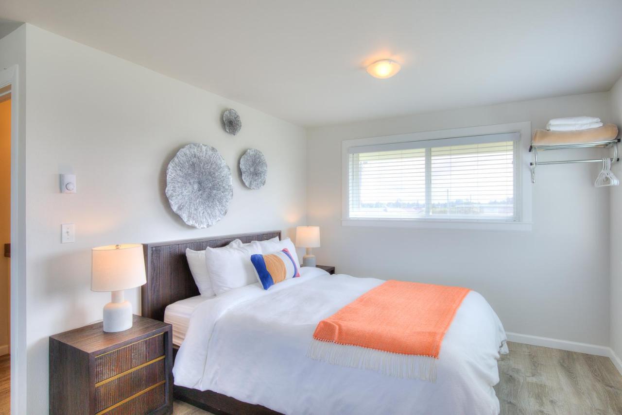 Ocean Shores Resort - Brand New Rooms (Adults Only) ภายนอก รูปภาพ